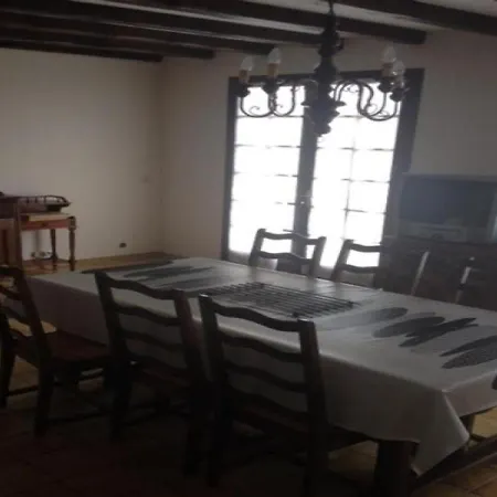 Prázdninový dům House 600 M Plage Et Point Surf, Maison De Pays De Type 3 Avec Jardin / 5 Personnes 1
